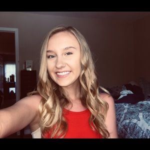 Meet your Posher, Jessica